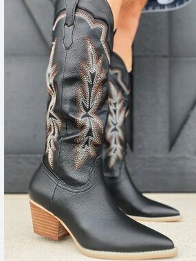 Oasis Society Ainsley embroidered cowboy boots in black